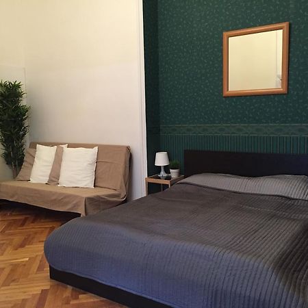 Budget Apartment by Hi5 - Váci street 44 Budapest Exterior foto